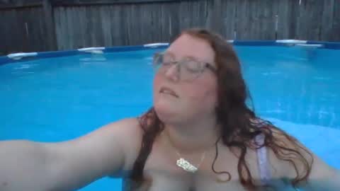 Snapshot of shelbyannn chatting on July 21, 12:24 am Red online show from July 21, 12:24 am