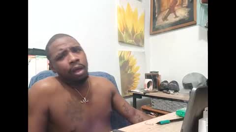 Snapshot of shelbycrazy chatting on February 4, 1:23 am King-shelb online show from February 4, 1:23 am