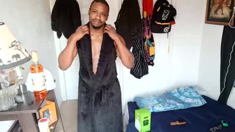 Snapshot of shelbycrazy chatting on March 3, 4:56 pm King-shelb online show from March 3, 4:56 pm