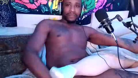 Snapshot of shelbycrazy chatting on March 6, 11:03 am King-shelb online show from March 6, 11:03 am