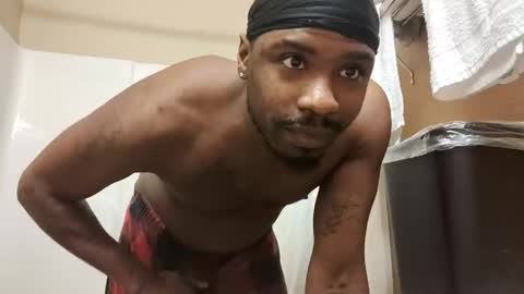 Snapshot of shelbycrazy chatting on February 16, 10:33 am King-shelb online show from February 16, 10:33 am