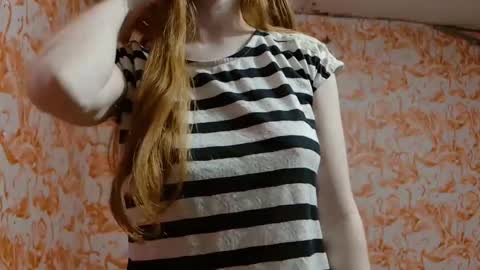 Erika online show from November 17, 1:33 am