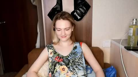 Ashley online show from June 8, 3:01 pm