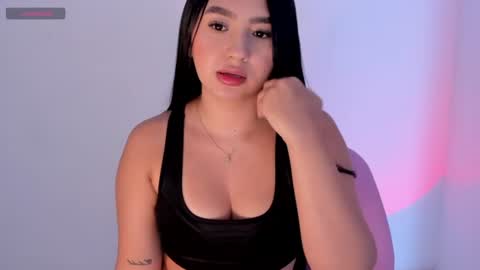 Snapshot of shelly_rohades chatting on June 20, 4:48 am online show from June 20, 4:48 am