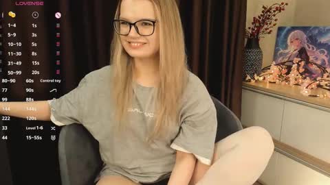 shellyboom online show from December 19, 7:43 pm