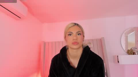 shelynna_azzul online show from May 11, 12:33 pm