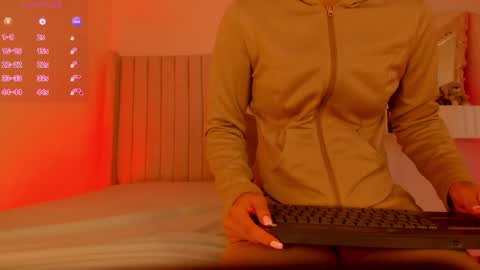 shelynna_azzul online show from May 13, 11:51 am