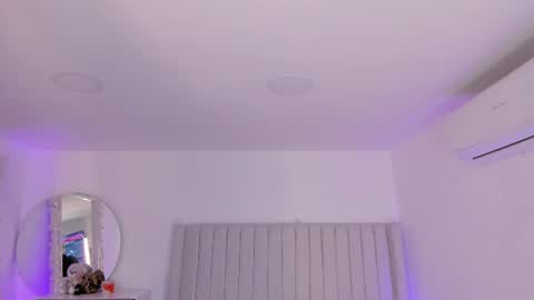 shelynna_azzul online show from July 10, 11:57 am