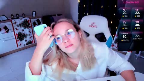 Sheril online show from December 28, 1:49 pm