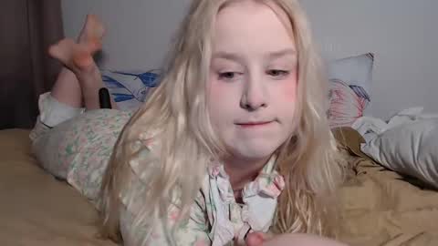 sher  online show from February 6, 11:15 pm