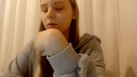 Lisa online show from February 20, 1:13 am