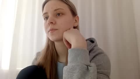 Lisa online show from February 26, 6:34 am