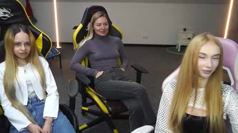 Snapshot of sheryl_elegance chatting on September 29, 10:42 am Sheryl online show from September 29, 10:42 am