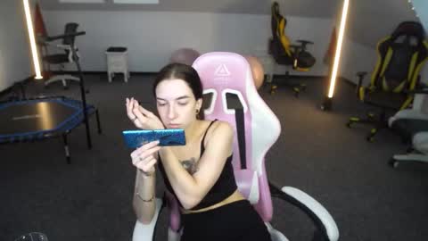 Snapshot of sheryl_elegance chatting on October 8, 10:24 am Sheryl online show from October 8, 10:24 am