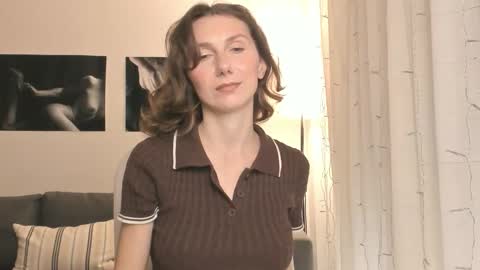 shesleepsnaked online show from January 6, 3:49 pm