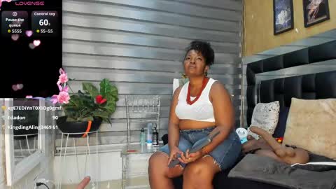 sheyla__ebony online show from June 9, 12:11 am