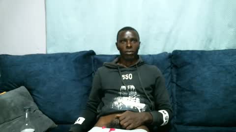 Snapshot of shikwekwe chatting on February 4, 1:56 am Collorewamadeals online show from February 4, 1:56 am