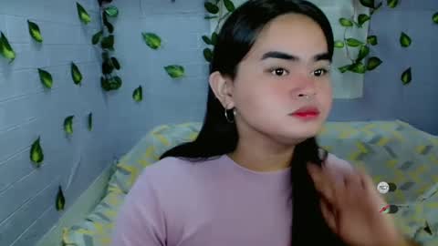 Snapshot of shimilove chatting on February 17, 9:46 am shimilove online show from February 17, 9:46 am