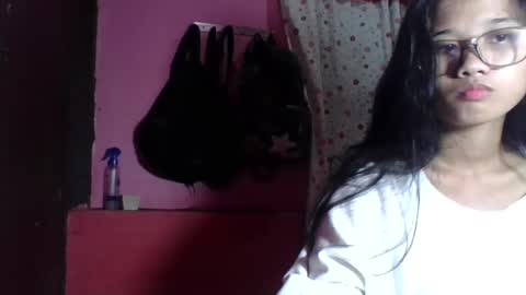 shimmering_kate online show from December 9, 1:02 pm