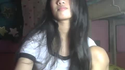 shimmering_kate online show from December 11, 3:13 am