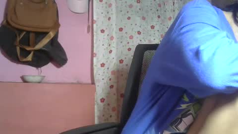 shimmering_kate online show from December 19, 2:24 pm