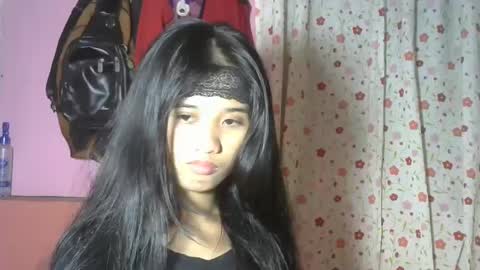 shimmering_kate online show from January 13, 5:23 am