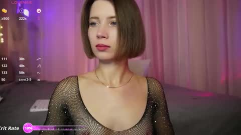L I A online show from October 11, 5:22 pm