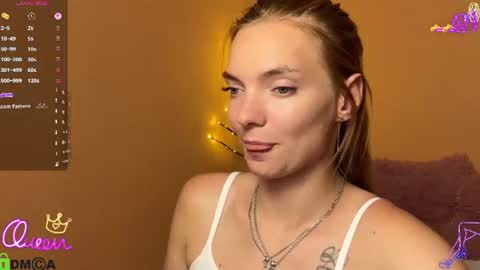 Snapshot of shinelikea_diamond chatting on June 15, 6:32 pm Alexis online show from June 15, 6:32 pm