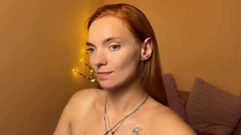 Snapshot of shinelikea_diamond chatting on July 28, 7:39 pm Alexis online show from July 28, 7:39 pm