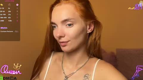 Snapshot of shinelikea_diamond chatting on August 1, 6:51 pm Alexis online show from August 1, 6:51 pm
