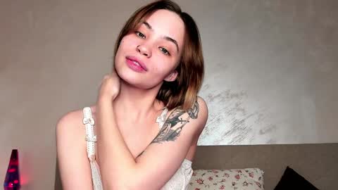Snapshot of shinelina chatting on December 21, 1:26 am Lina online show from December 21, 1:26 am