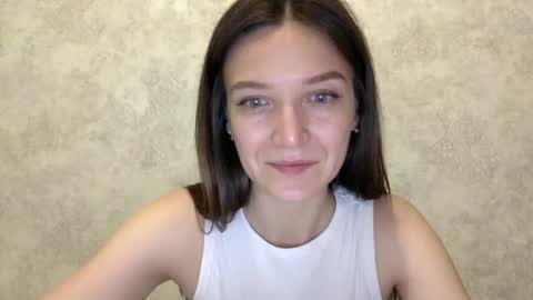 Snapshot of shining_pearl chatting on June 20, 9:28 pm Jesica online show from June 20, 9:28 pm