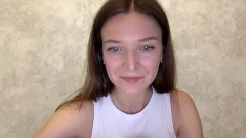 Snapshot of shining_pearl chatting on July 14, 6:24 pm Jesica online show from July 14, 6:24 pm
