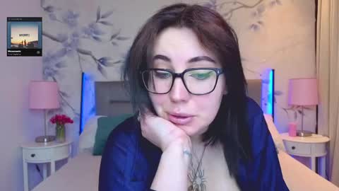 shiraazsh online show from April 21, 12:44 pm