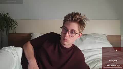 Matthew online show from November 12, 6:19 pm