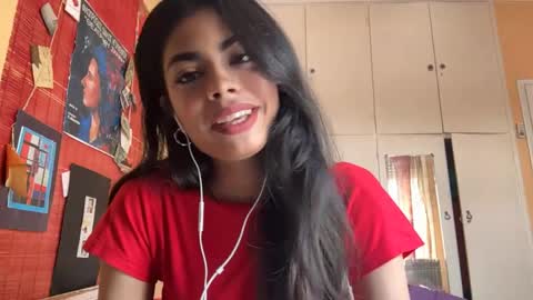 Snapshot of shirleendurrah chatting on April 12, 9:25 am Karin online show from April 12, 9:25 am