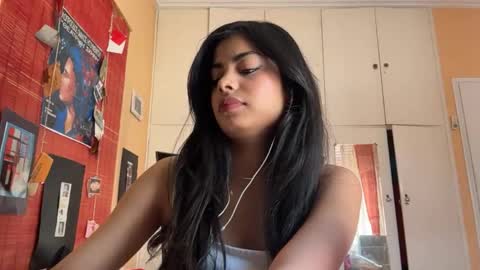Snapshot of shirleendurrah chatting on April 19, 8:13 am Karin online show from April 19, 8:13 am