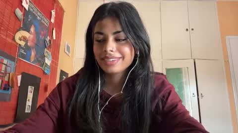 Snapshot of shirleendurrah chatting on May 3, 8:42 am Karin online show from May 3, 8:42 am