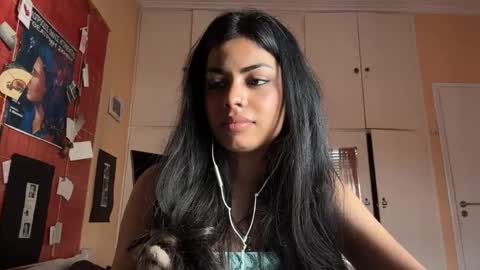 Snapshot of shirleendurrah chatting on May 11, 2:45 pm Karin online show from May 11, 2:45 pm