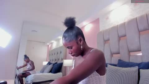 Shirly  online show from May 17, 6:59 pm