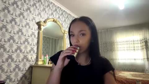 Snapshot of shizueliffick chatting on July 10, 12:19 pm Hanna online show from July 10, 12:19 pm