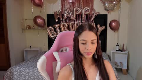  kendal  online show from February 7, 1:43 pm