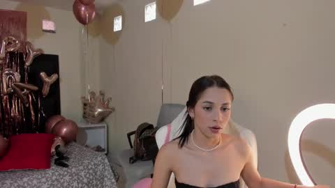  kendal  online show from February 10, 7:38 pm