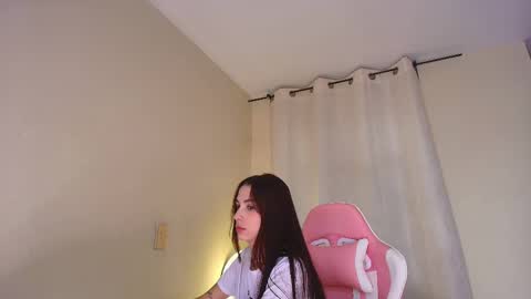  kendal  online show from October 20, 2:06 pm