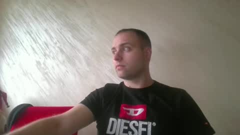 Snapshot of shmele_04 chatting on January 18, 12:04 pm shmele_04 online show from January 18, 12:04 pm