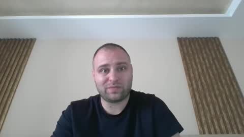 Snapshot of shmele_04 chatting on September 9, 1:54 pm shmele_04 online show from September 9, 1:54 pm