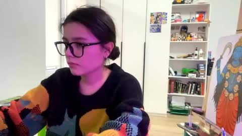 Marie online show from April 17, 1:58 pm