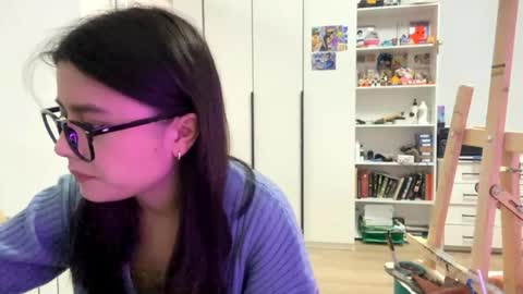 Snapshot of shontagrabowski chatting on April 22, 12:18 pm Marie online show from April 22, 12:18 pm