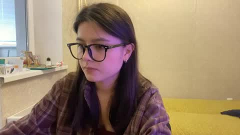 Snapshot of shontagrabowski chatting on May 27, 1:19 pm Marie online show from May 27, 1:19 pm