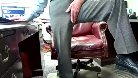 nikolas send dm for an appointment online show from February 20, 7:52 pm